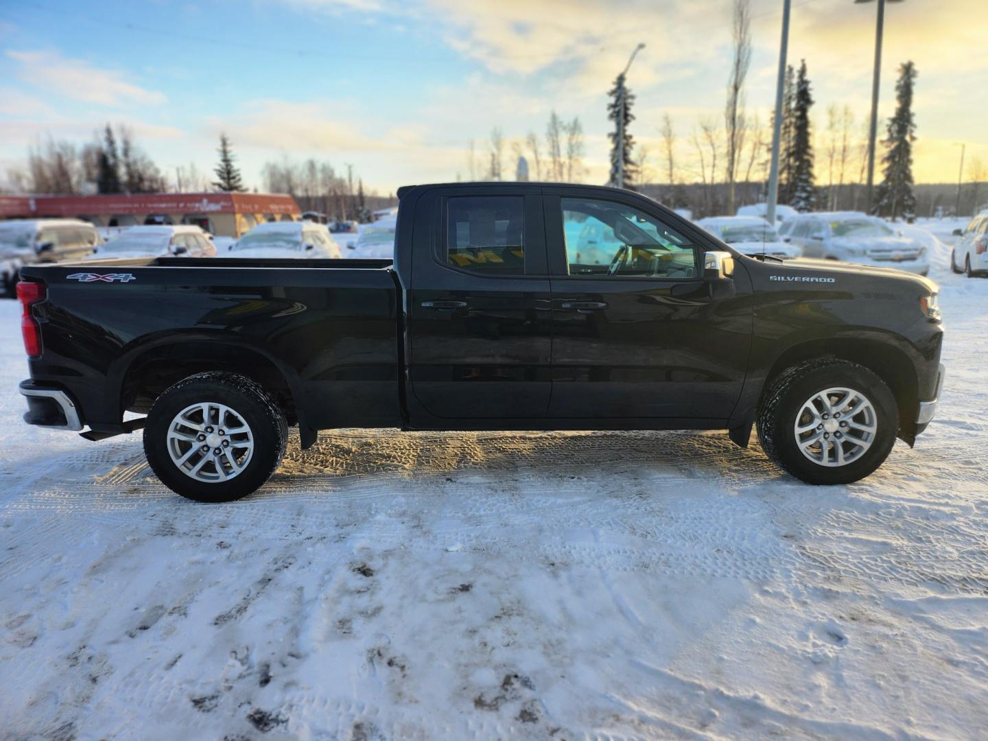 2020 Black /Black Chevrolet Silverado 1500 LT Double Cab 4WD (1GCRYDEDXLZ) with an 5.3L V8 OHV 16V engine, 6A transmission, located at 1960 Industrial Drive, Wasilla, 99654, (907) 274-2277, 61.573475, -149.400146 - Photo#7